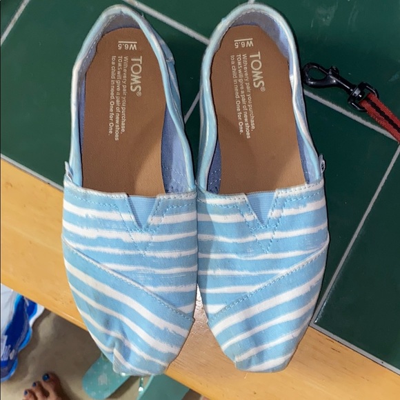 Toms Shoes - TOMS size 6.5 VGUC